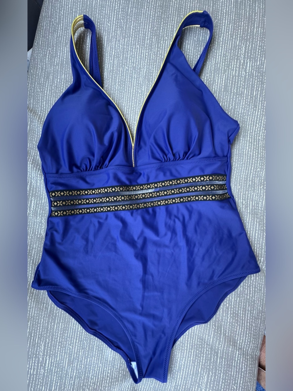 Unbranded Sz XL One PC  Swimsuit in Royal Blue with Gold Trim VGUC 😊😊